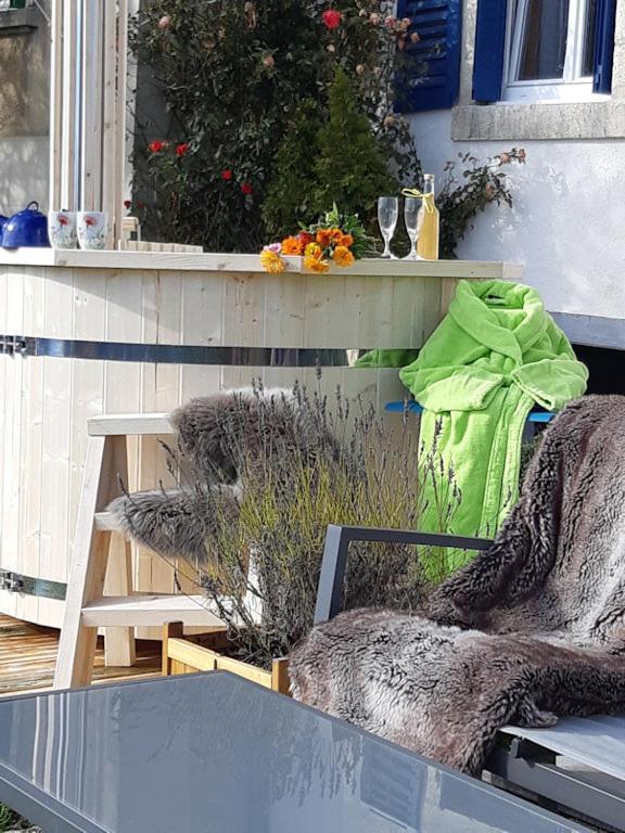 La Maison Horlogere , Spas Et Bain Nordique Les Fontenelles Extérieur photo