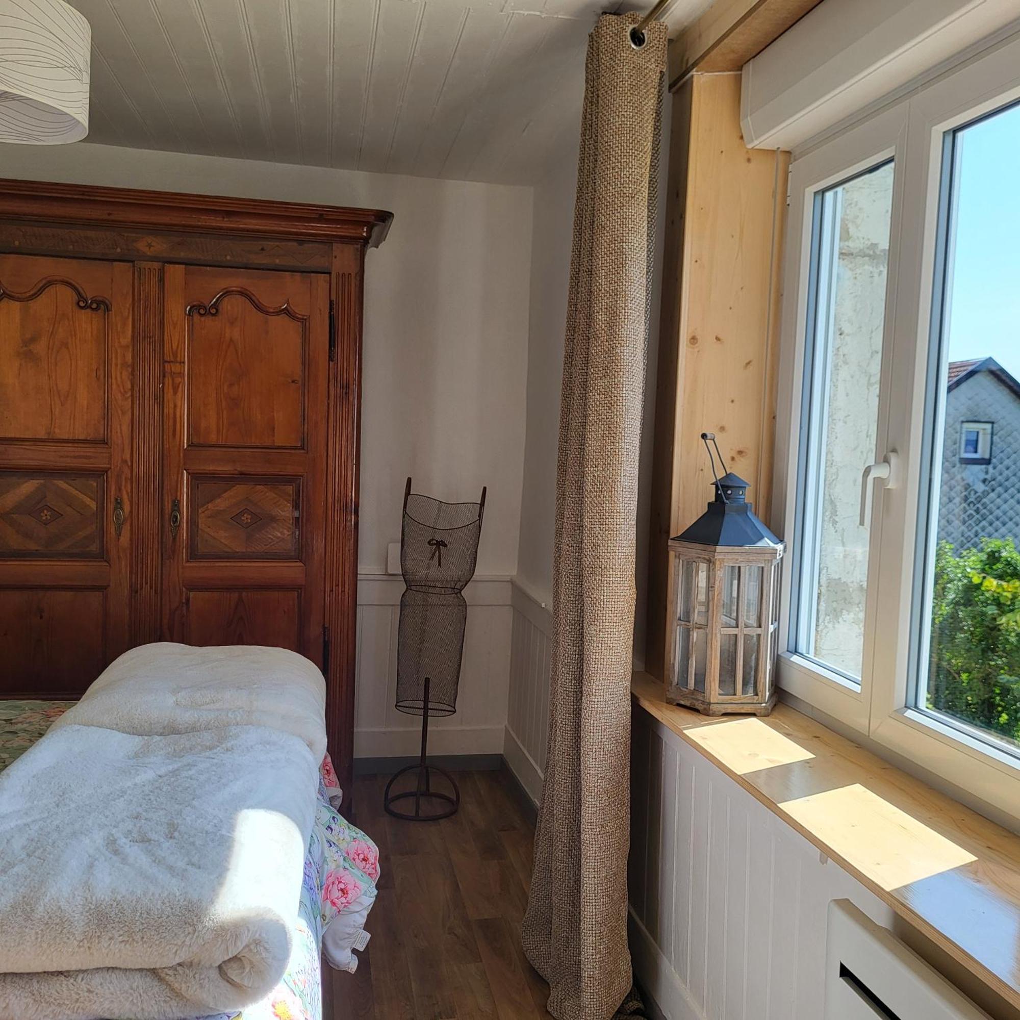 La Maison Horlogere , Spas Et Bain Nordique Les Fontenelles Extérieur photo