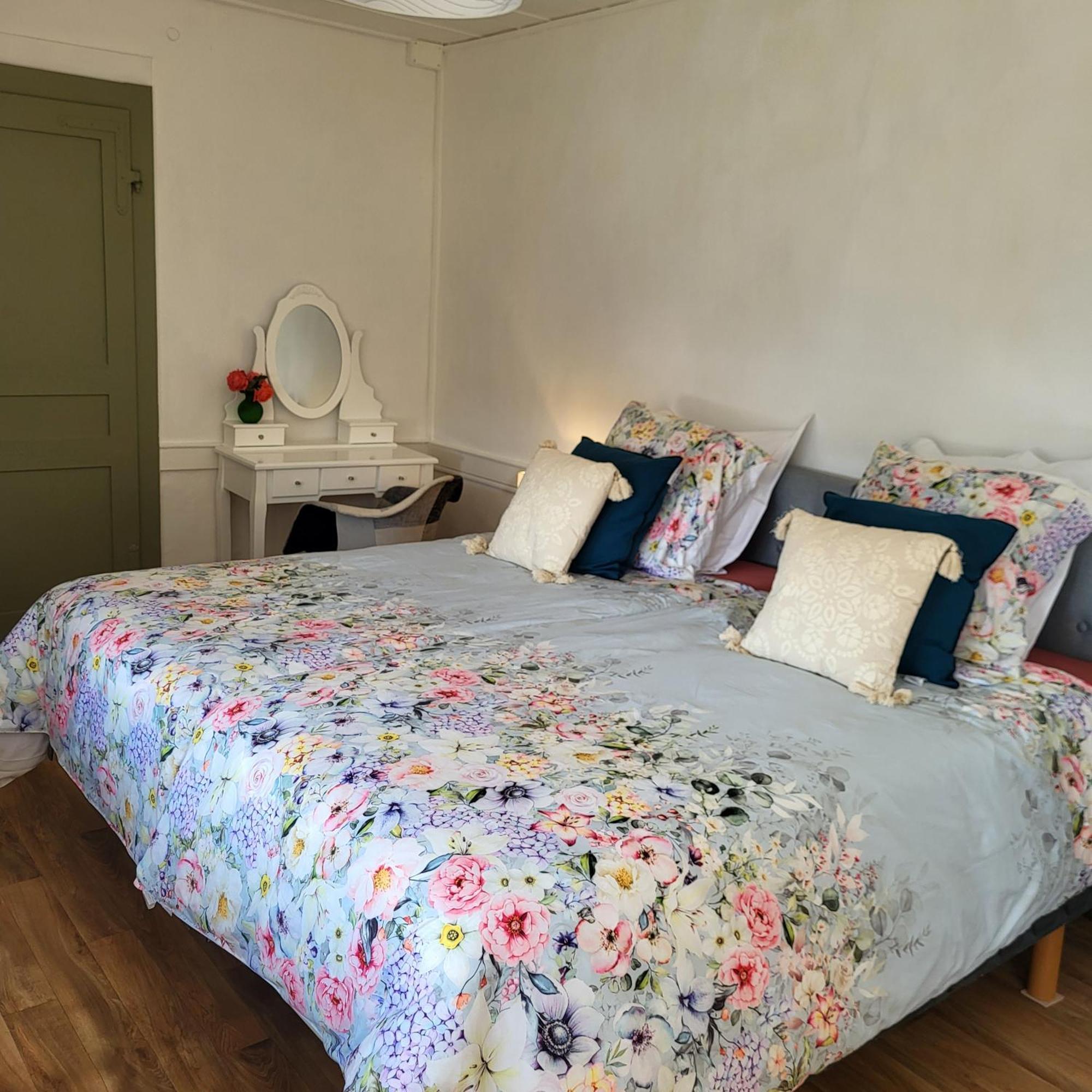 La Maison Horlogere , Spas Et Bain Nordique Les Fontenelles Extérieur photo